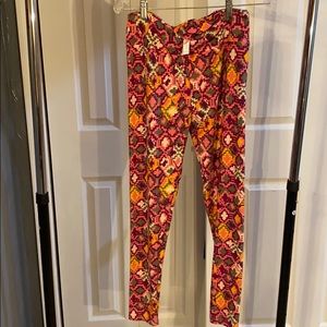 Leggings. Tall and curvy.